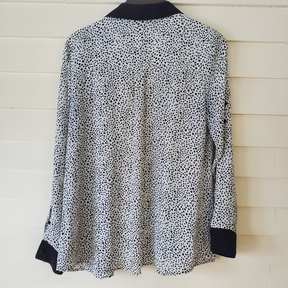 Express Black and White Top - Picture 3 of 4